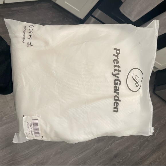 PRETTYGARDEN Ruched V-Neck Sweater - Picture 4 of 5